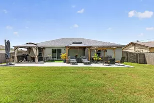 473 SE Streamlet Ave, Port Saint Lucie, FL 34983 - Photo 2