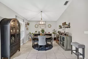 473 SE Streamlet Ave, Port Saint Lucie, FL 34983 - Photo 18