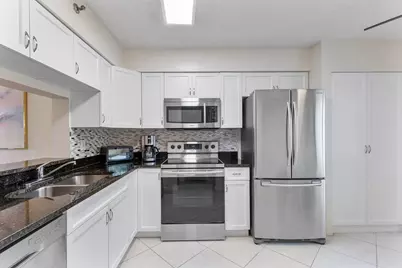 7260 Kinghurst Drive #205, Delray Beach, FL 33446 - Photo 6