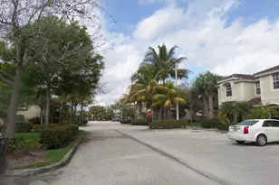 862 Summit Lake Dr, West Palm Beach, FL 33406 - Photo 18