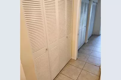 219 Coventry #J, West Palm Beach, FL 33417 - Photo 16