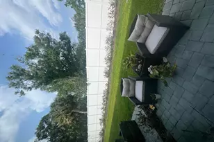 526 Salisbury Cir, Fort Pierce, FL 34982 - Photo 12
