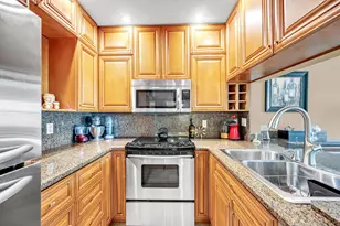615 NE 12th Ave, Fort Lauderdale, FL 33304 - Photo 12