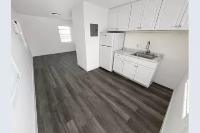 2620 East Way #10, West Palm Beach, FL 33404 - Photo 2