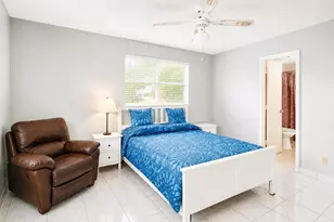 2750 W Sunrise Lakes Dr W, Sunrise, FL 33322 - Photo 6