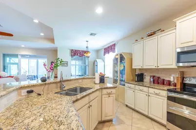 4376 NW Oakbrook Circle, Jensen Beach, FL 34957 - Photo 8
