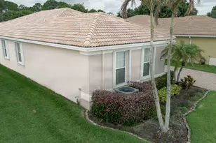 4376 NW Oakbrook Cir, Jensen Beach, FL 34957 - Photo 30