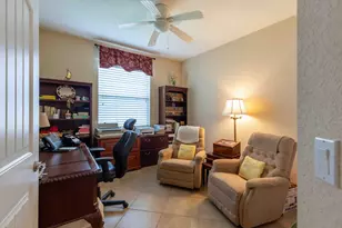 4376 NW Oakbrook Cir, Jensen Beach, FL 34957 - Photo 10