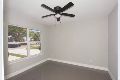 195 S 4th Street, Lantana, FL 33462 - Photo 8