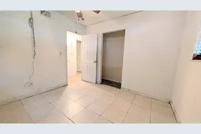 455 Janice Avenue, South Bay, FL 33493 - Photo 8