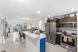 801 W Oakland Park Blvd, Oakland Park, FL 33311 - Photo 2
