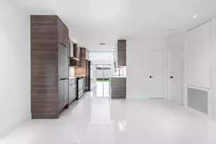 626 NW 7th St, Boynton Beach, FL 33426 - Photo 6