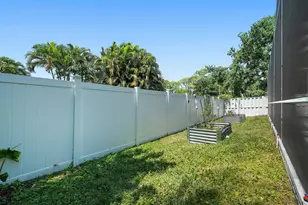 2480 SE Springtree Pl, Stuart, FL 34997 - Photo 32