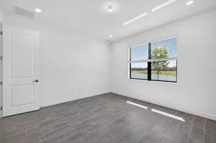 10644 NW Wilgrove Lane, Port Saint Lucie, FL 34987 - Photo 14