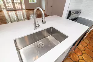 715 NE 1st St, Fort Lauderdale, FL 33301 - Photo 6