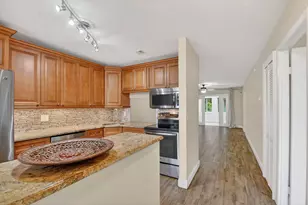 112 Lake Olive Dr, Royal Palm Beach, FL 33411 - Photo 8