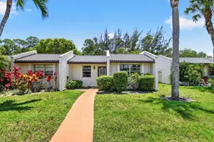 112 Lake Olive Dr, Royal Palm Beach, FL 33411 - Photo 2