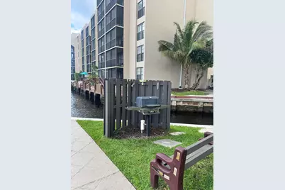 9 Royal Palm Way #102, Boca Raton, FL 33432 - Photo 24