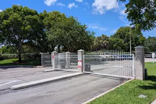 5001 Wiles Rd, Coconut Creek, FL 33073 - Photo 12
