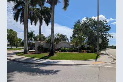 5001 Wiles Road #105, Coconut Creek, FL 33073 - Photo 14
