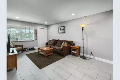 2607 NE 8th Avenue #58, Wilton Manors, FL 33334 - Photo 2