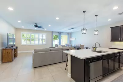 63 Dogwood Court, Royal Palm Beach, FL 33411 - Photo 4