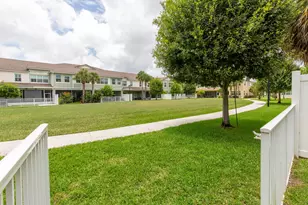 63 Dogwood Ct, Royal Palm Beach, FL 33411 - Photo 28