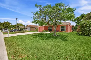 8131 Country Park Dr, Boca Raton, FL 33433 - Photo 2