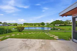 8131 Country Park Dr, Boca Raton, FL 33433 - Photo 38
