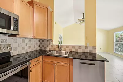 8131 Countrypark Drive, Boca Raton, FL 33433 - Photo 12