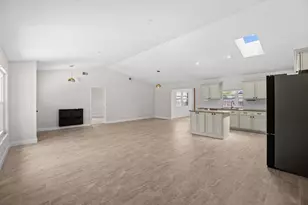 371 SW Butler Ave, Port Saint Lucie, FL 34983 - Photo 6