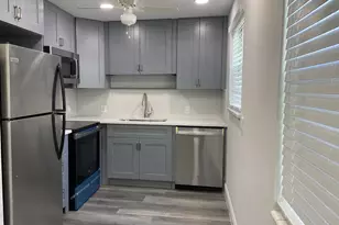 256 Mansfield, Boca Raton, FL 33434 - Photo 2