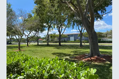 256 Mansfield #G, Boca Raton, FL 33434 - Photo 6