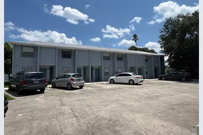 622 S 11th Street, Fort Pierce, FL 34950 - Photo 1
