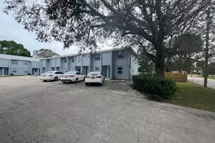 622 S 11th St, Fort Pierce, FL 34950 - Photo 2