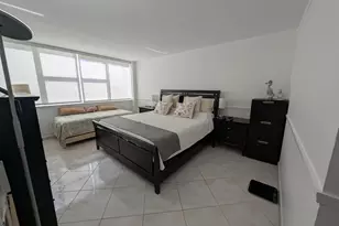 3140 S Ocean Dr, Hallandale Beach, FL 33009 - Photo 16
