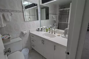 3140 S Ocean Dr, Hallandale Beach, FL 33009 - Photo 30
