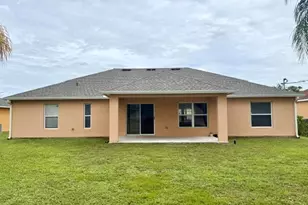 530 SW Butler Ave, Port Saint Lucie, FL 34983 - Photo 2