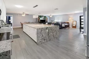 615 NE 15th Pl, Boynton Beach, FL 33435 - Photo 4
