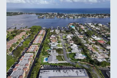 615 NE 15th Place, Boynton Beach, FL 33435 - Photo 42