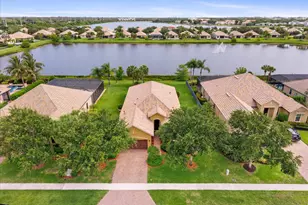 4452 Siena Cir, Wellington, FL 33414 - Photo 2