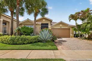 2206 Newport Isles Blvd, Port Saint Lucie, FL 34953 - Photo 2