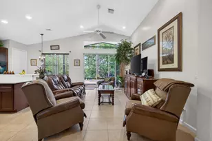 2206 Newport Isles Blvd, Port Saint Lucie, FL 34953 - Photo 12