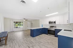 6830 NW 8th Ct, Margate, FL 33063 - Photo 4