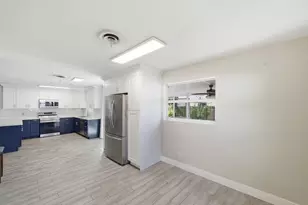 6830 NW 8th Ct, Margate, FL 33063 - Photo 8