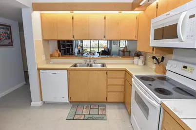 601 S Seas Drive #303, Jupiter, FL 33477 - Photo 8