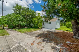 229 SW 4th Ave, Delray Beach, FL 33444 - Photo 6