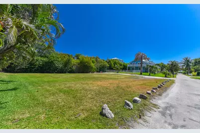 5157 NE Shore Village Terrace, Hutchinson Island, FL 34996 - Photo 28
