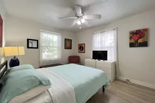 819 SW 9th Terrace, Fort Lauderdale, FL 33315 - Photo 18