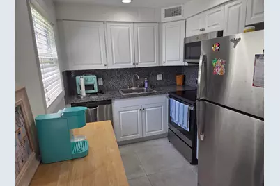 316 Farnham P #316, Deerfield Beach, FL 33442 - Photo 2